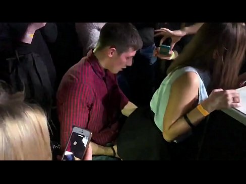 ❤️ Sesso reale in un nightclub russo. Ragazza russa di 18 anni nell'ano e nella vagina scopata in un nightclub ️ Porno fatto in casa al it.nastypornpics-com.ru